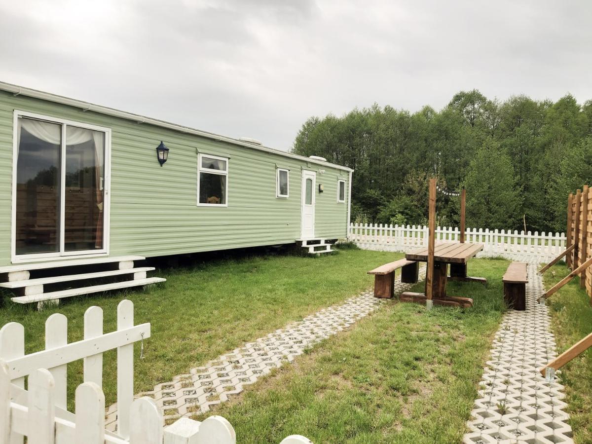 Lary Camping Homes - Domki Dabrowka Gostynin Exteriér fotografie